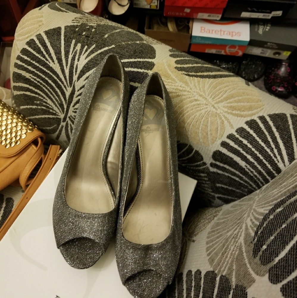 Pumps New w/o box